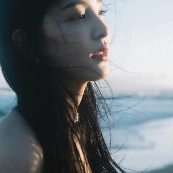 春色无遮入眼廉